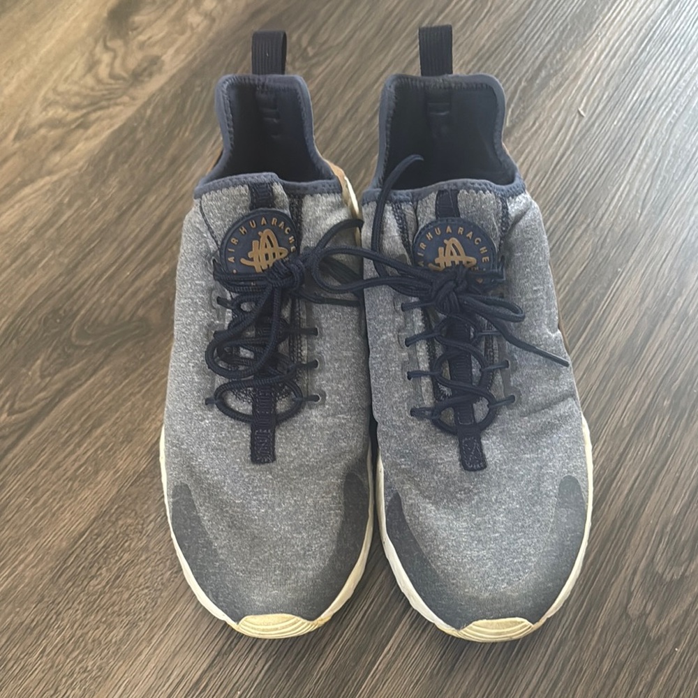 Nike Huarache Shoes (denim)